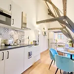 Apartment Maison Grand Place 6 *