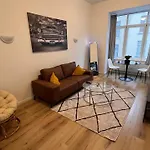 Cozy South-up And Ground Apartment Brussels