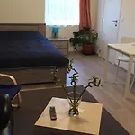 La Maison Du Soleil Couette-café 3*