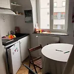 In Maison De Metre In Etterbeek Lejlighed