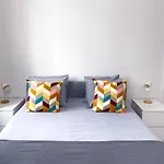 New Cozy In Porte De Hal 아파트 *