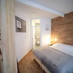 Apartment Smart - Gare Du Midi