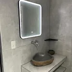 Apartment Jungle Romantic - Private Jacuzzi - Brussels