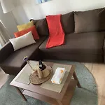 - Steps Grand Place - Local Vibrant Neighbourhood Apartment *