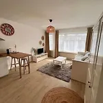 Flat Moderne Et Lumineux * Брюссель