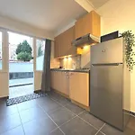 Duden Park - Cosy 1 Bedroom Daire