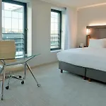 Courtyard By Marriott Eu מלון 4*