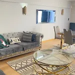 Strelitzyahouse