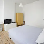 Bed and breakfast & The 4*