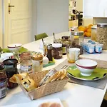 & The Bed and breakfast Bruselas