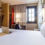 Ibis Off Grand'place Hotel