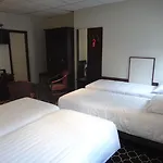 Safestay Grand Place Hotel 3*
