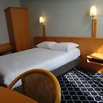 Safestay Grand Place 3*