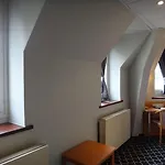 Safestay Grand Place Hotel 3*