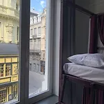Safestay Grand Place Hotel 3*
