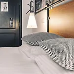 Hotel Zoom