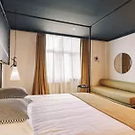 Hotel Zoom 4*