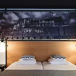 Zoom Hotel 4*