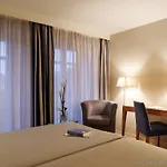 Catalonia Grand Place Hotel 4*