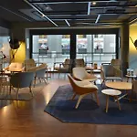 Courtyard By Marriott Eu מלון
