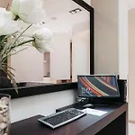 Catalonia Grand Place Hotel 4*