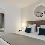 Catalonia Grand Place Hotel