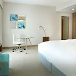 Courtyard By Marriott Eu מלון