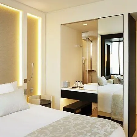 The Hotel Bruselas
