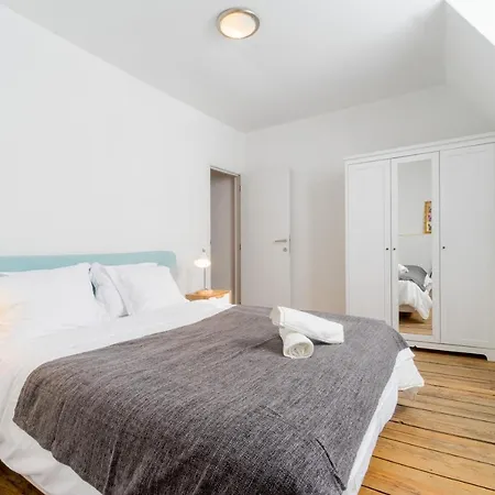 Grand Place 2 Bedroom ブリュッセル