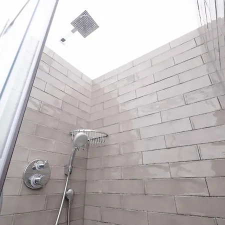 Frühstückspension The Good House 3*