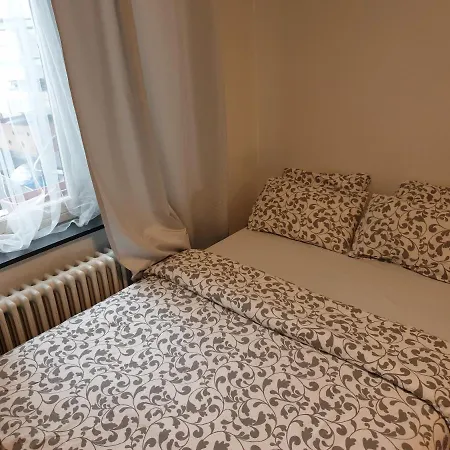 Near European District, 1-2 Bedroom Apartment. * Brüsszel
