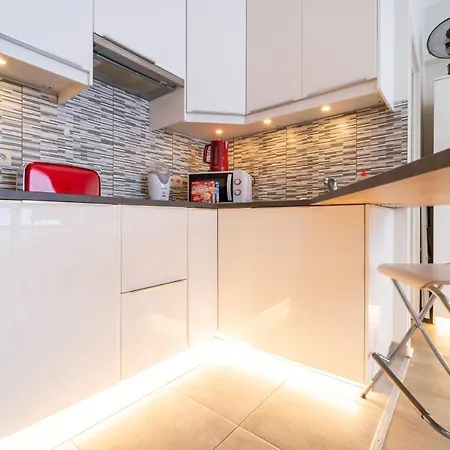 Luxury In The Eu Area * Bruselas