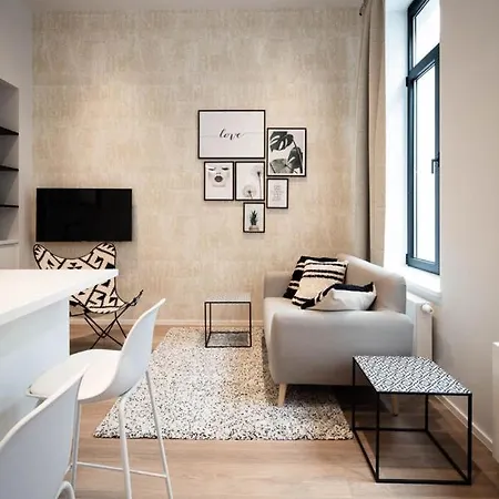 Fully Equipped Near Place Stephanie ブリュッセル
