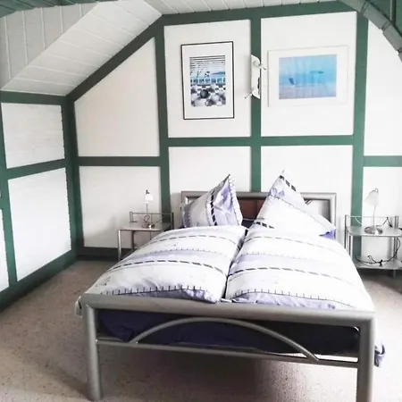 Cute Rooftop Apartment *