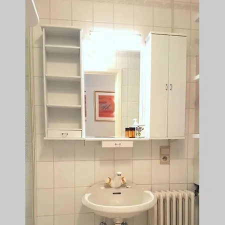 Just-Renovated Small Studio *