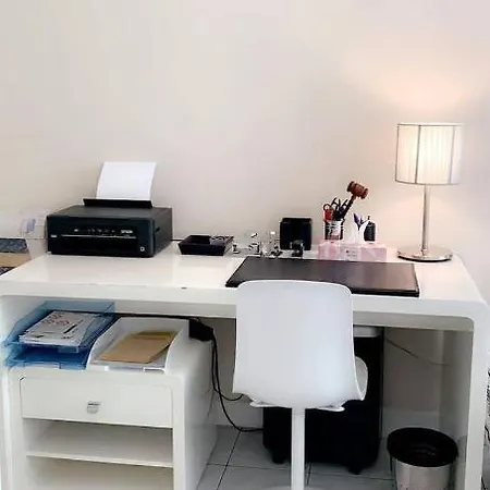 Lovely Flat Near Place Flagey Apartamento