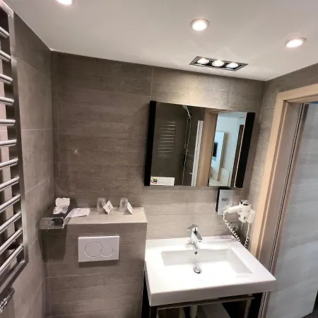 Western Royal Centre Hotel