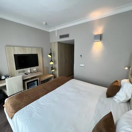 Western Royal Centre Hotel