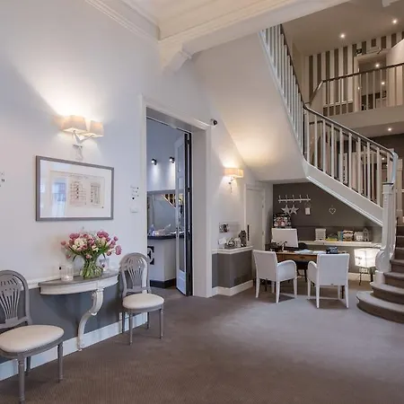 Hotel Made In Louise 3*