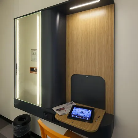 Easyhotel Centre 3* Bruxelles