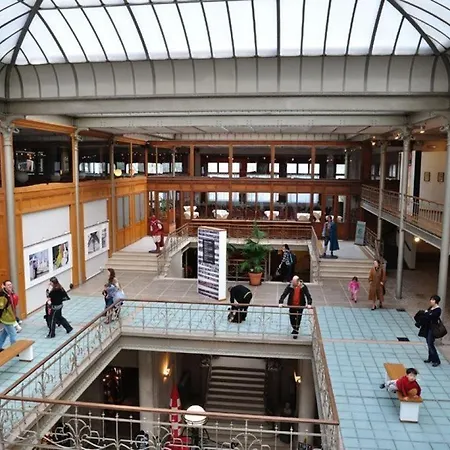 Cinquantenaire Appartement