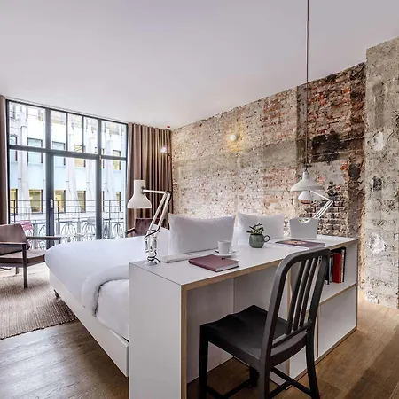 Ξενοδοχείο 9hotel 3*