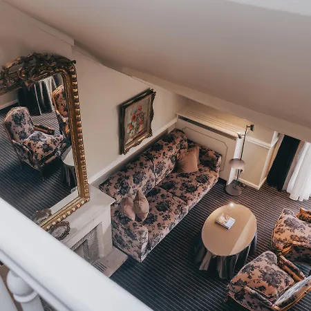 Otel Manos Premier