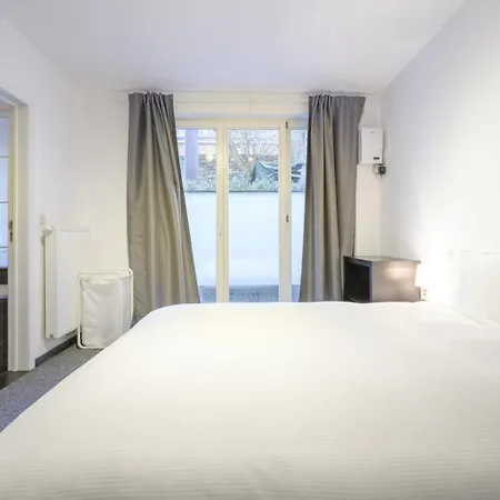 Magnificent 2 Bedroom Duplex + Terrace Ixelles Appartement *