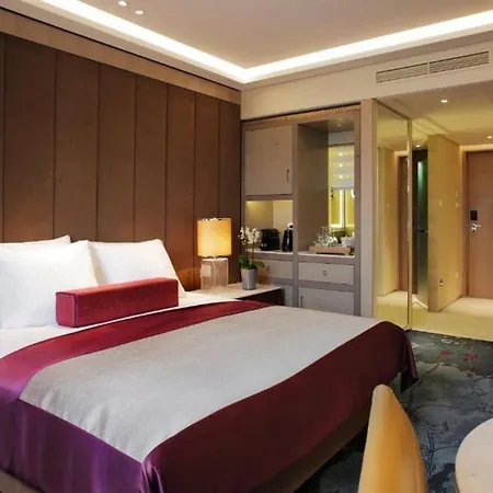 Tangla Hotel