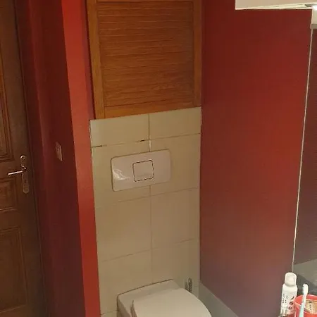 شقة Lovely 2 Bedroom Penthouse With Terrace *