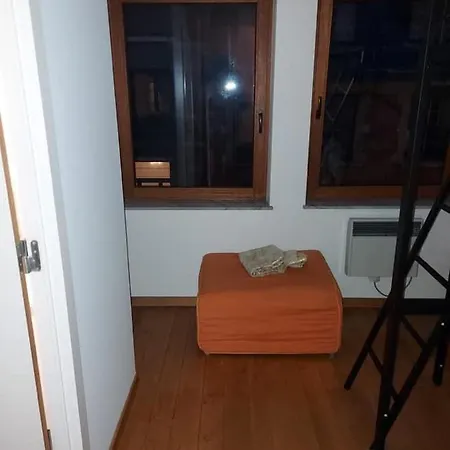 Summer Love In Apartment