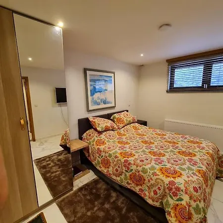 1 Haut De Gamme, Lit Queen Size Apartment *