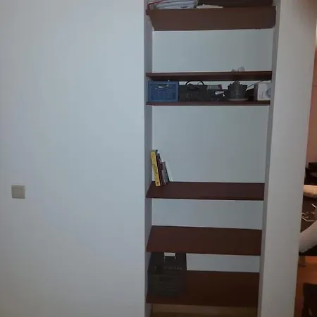 Summer Love In Apartment