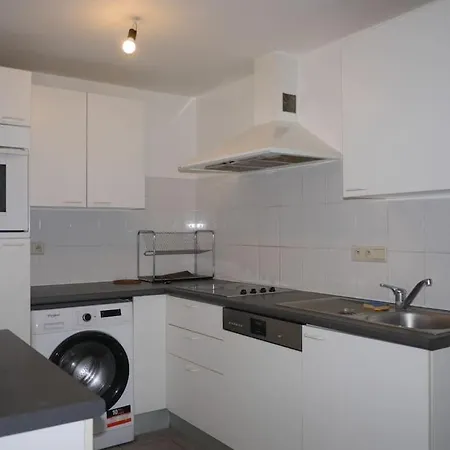 Apartament Beautiful 1br/1bar In E.u. District Bruksela